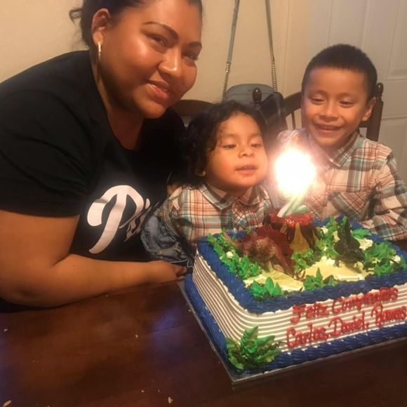 Meet your Posher, Iris - Picture 1 of 1